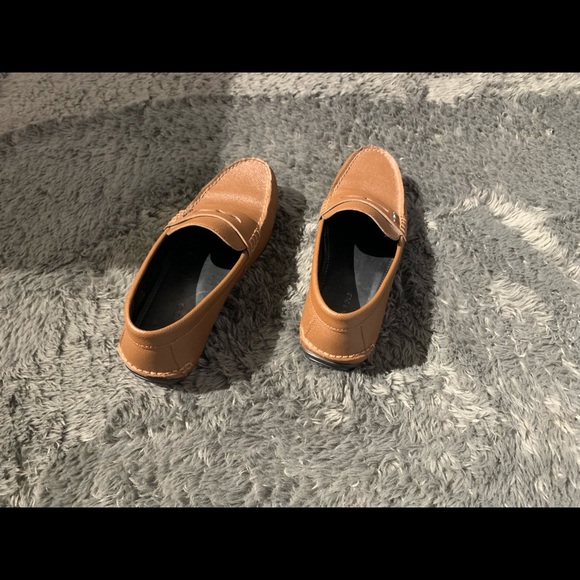 Coach Mott Driver in Dark Saddle. Size 9D - Picture 8 of 10